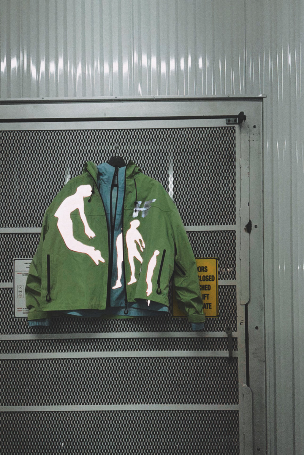 FLY BREAKER-PRE ORDER